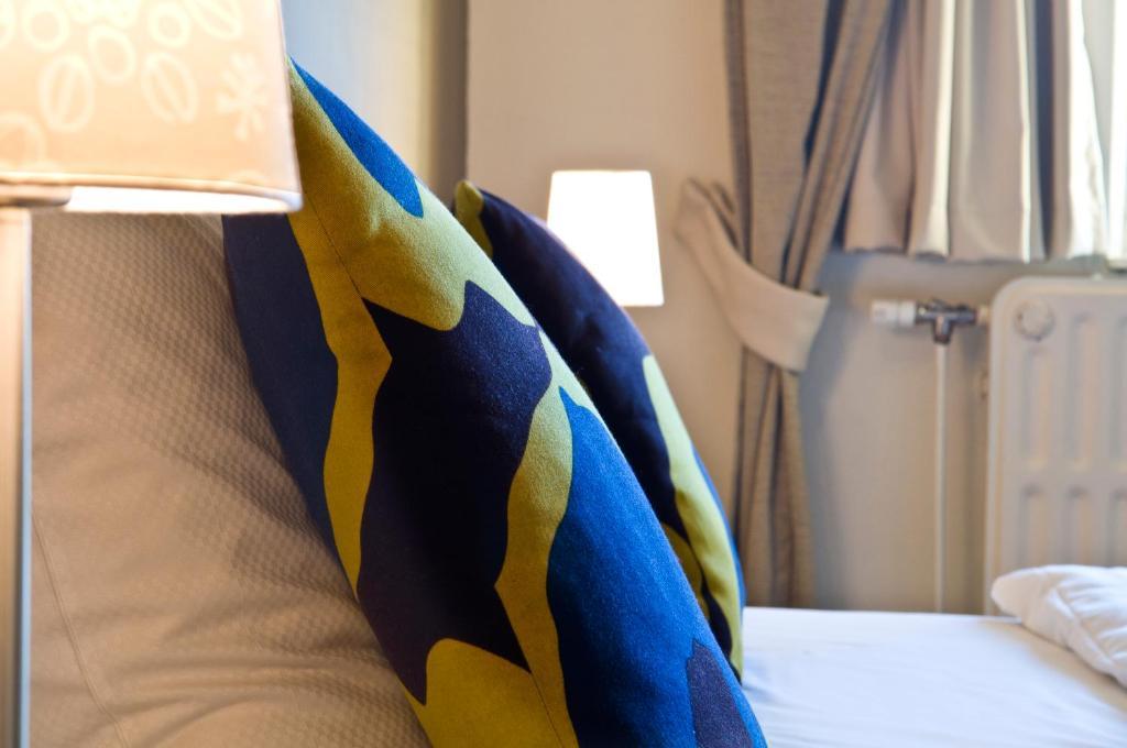 Hotel Grenier Des Grottes Han-sur-Lesse Bilik gambar